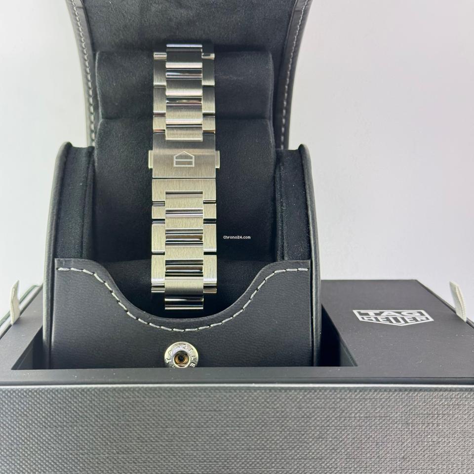 TAG Heuer – Carrera Chronograph