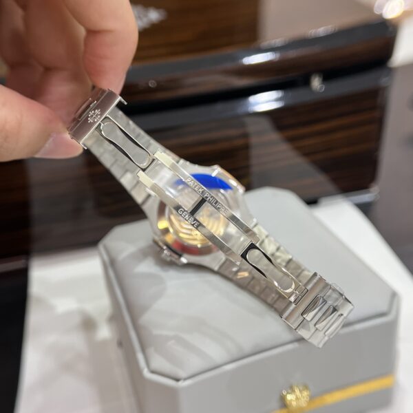 Patek Philippe Nautilus