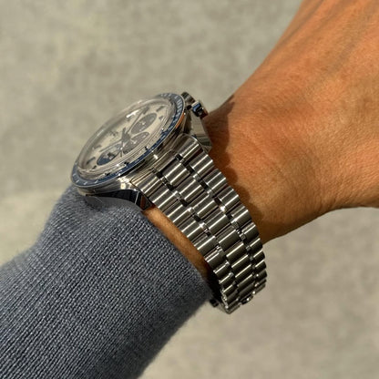 Omega Speedmaster Snoopy